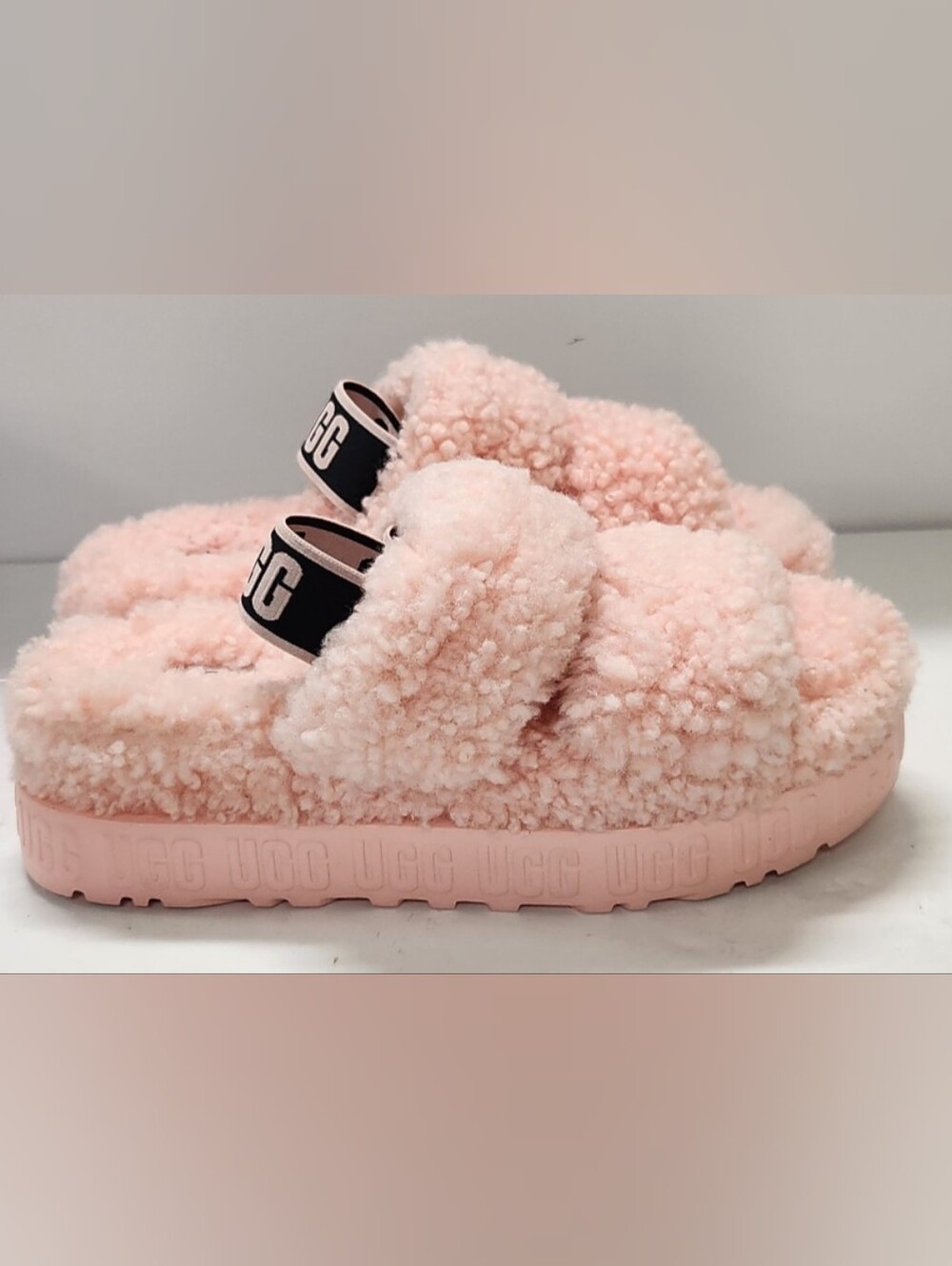 UGG Oh Fluffita Platform Pink Slides Size 8 Like New MSRP $110 - Picture 6 of 10
